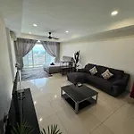 Jb City Shopping Mall Apartment